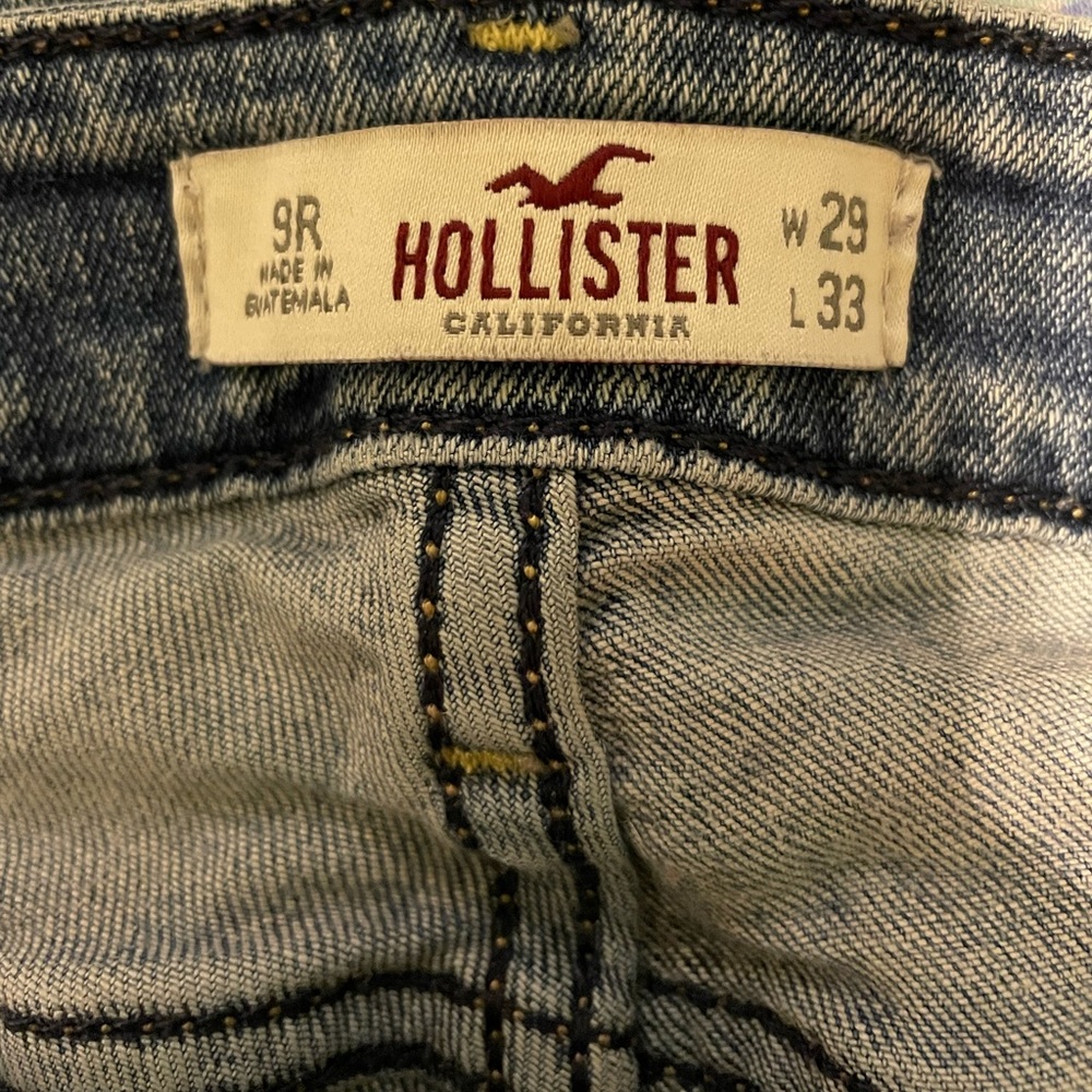 Hollister Jeans. - Picture 2 of 8
